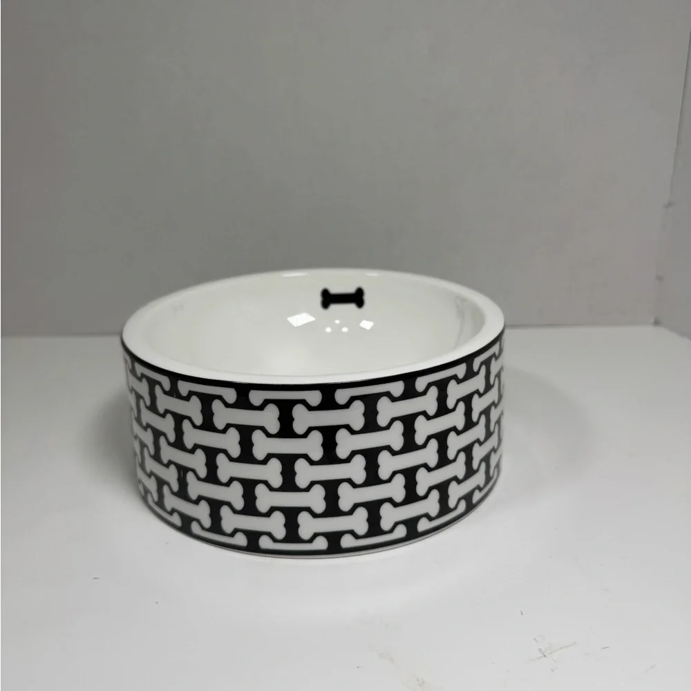 Halcyon Days Fine Bone China Bone Trellis Black & White Pet Bowl‎